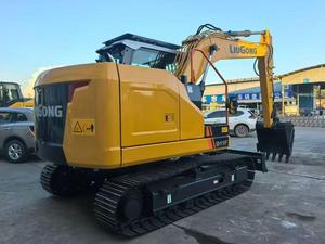 La Nueva Excavadora Hidráulica de Orugas LiuGong 911F de Tamaño Pequeño y Mediano con Cuchilla de Bulldozer - Product Image 2
