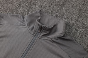 Uniforme de Fútbol para Entrenamiento de Secado Rápido con Cremallera Completa y Manga Corta para Otoño/Invierno, Uniforme de Competición de Clubes Europeos de Milán 24/25 - Product Image 3