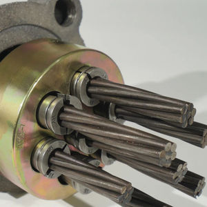 Высокопрочная стальная проволока PC Strand 15,2 мм, стандарт <span class=keywords><strong>ASTM</strong></span> <span class=keywords><strong>A416</strong></span>, для преднапряжения мостов - Product Image 1