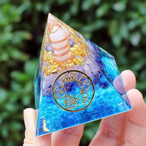 Kogiya Crystal Pyramid Resin Epoxy Craft Desktop Ornament With Internal Engraving Home Decoration <b>Gift</b> - Product Image 4