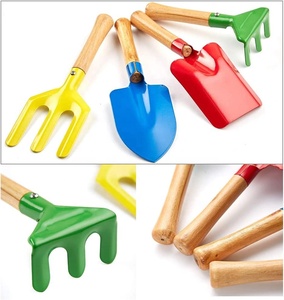 8 "enfants <span class=keywords><strong>outils</strong></span> <span class=keywords><strong>de</strong></span> jardinage 5 pièces ensemble plage coquille sac en maille pour enfants plage bac à sable jouet diverses activités parent-enfant - Product Image 4