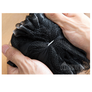 Éponge de bain noire douche luffa pouf boule doux bambou charbon de bois maille bouffées en vrac grand Luffa <span class=keywords><strong>Loufa</strong></span> bouffée exfoliant corps épurateur - Product Image 3