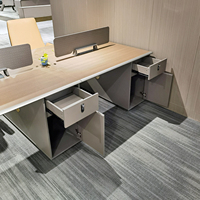 Poste de travail modulaire moderne en bois pour coworking 2 places Bureau en bois pour le personnel scolaire pour la modularité et le confort