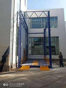 भारी शुल्क चार पोस्ट कार लिफ्ट डबल सिलेंडर हाइड्रोलिक ऊर्ध्वाधर पार्किंग लिफ्ट - Product Image 3