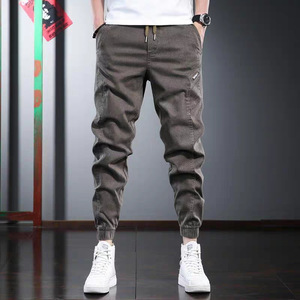 Jean en denim pour homme à coutures déstructurées, coupe ample, Fatal Supplier - Product Image 3