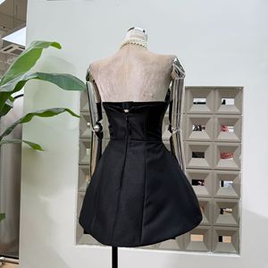 Abito da Sera di Lusso con Applicazioni Floreali e Dettagli <span class=keywords><strong>a</strong></span> Lisca di Pesce, Senza Spalline e Vaporoso per Donna - Product Image 3