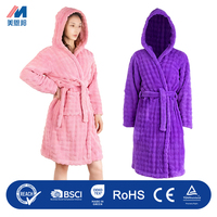 Peignoir long en polaire à capuche pour femme avec ceinture intégrée et poches, robe de spa moelleuse, peignoir d'hiver chaud pour la maison, logo personnalisé