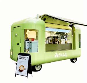 Food Truck de Soutien pour Club de Cyclisme avec Station de Réparation de Vélos et Gels Énergétiques pour les Longues Trajets - Product Image 2