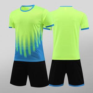 Set Uniforme da <span class=keywords><strong>Calcio</strong></span> Personalizzato con Stampa <span class=keywords><strong>a</strong></span> Sublimazione in Poliestere per Club e Squadre - Product Image 3