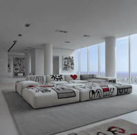 Canapé Chesterfield modulaire luxueux et coloré, design italien, style moderne, pour hôtel et salon