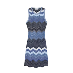 Abito <span class=keywords><strong>in</strong></span> <span class=keywords><strong>Maglia</strong></span> di Alta Qualità Blu Traspirante con Collo Rotondo Senza Maniche a Righe Ondulate Lunghezza Media Adatto per Vacanze al Mare - Product Image 5