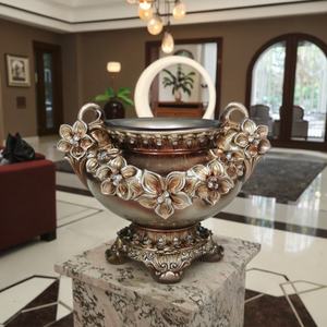 Support <span class=keywords><strong>de</strong></span> pots <span class=keywords><strong>de</strong></span> fleurs en fibre <span class=keywords><strong>de</strong></span> verre classique antique pour la décoration intérieure <span class=keywords><strong>de</strong></span> la maison, salon, vente en gros, utilisation au sol, jardinières - Product Image 3