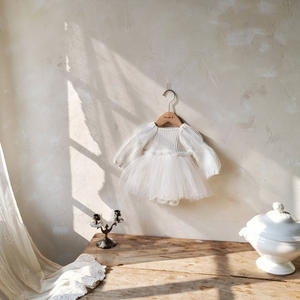 İlkbahar ve Sonbahar Kız Bebek Giysileri Kore Tarzı Tatlı Bebek Tulumu Saf Pamuklu Etek Puf Kollu Yuvarlak Yaka Tulumlar - Product Image 5