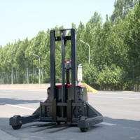 Solreign CDD Kleiner Haushalts-Mikro-Elektro-Hydraulik-Gabelstapler Plattformwagen Stapler 1-3,5T Tragfähigkeit 3-6m Hubhöhe Lithium-Ionen
