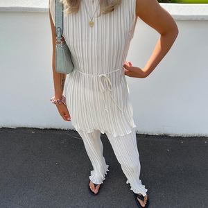 Offre Spéciale plus récent <span class=keywords><strong>été</strong></span> <span class=keywords><strong>2022</strong></span> mode décontracté blanc plissé pantalon col rond cravate sans manches T-Shirt femmes deux pièces costumes - Product Image 2