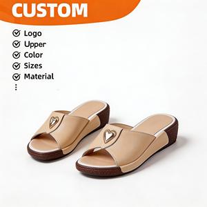 Sandalias de Mujer de Moda OEM, con Plataforma y Tacón de Cuña, Ligeras, de PU, Fáciles de Poner, Cómodas, Impermeables, Antideslizantes, <span class=keywords><strong>para</strong></span> Uso Diario, Casual, de Playa - Product Image 1