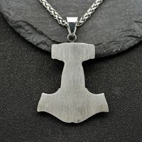 Vente chaude hommes nordique Viking collier en acier inoxydable à la mode Thor marteau pendentif longue Vintage chandail chaîne cadeau pour hommes