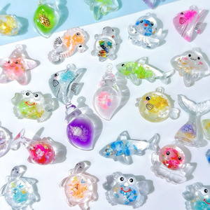 จี้เรซิ่นเรืองแสงสีแดงสดแบบผสม ซีรีส์มหาสมุทร สำหรับทำเครื่องประดับ DIY ตกแต่งกระเป๋าโทรศัพท์ จี้อะคริลิค - Product Image 1