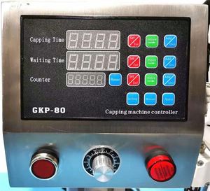 Machine de capsulage semi-automatique pneumatique à quatre roues pour boissons et parfums, avec système de verrouillage de bouteilles - Product Image 4