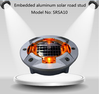 Borne de signalisation routière solaire à quatre faces en aluminium et plastique, avec lumière LED réfléchissante prismatique haute intensité, protection IP68 pour avertissement de circulation