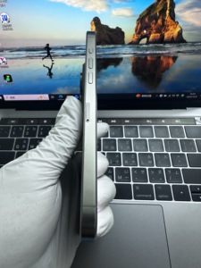 ขายส่งโทรศัพท์มือสองปลดล็อคสำหรับ 15 Pro Max สีไทเทเนียมธรรมชาติ ความจุ 256GB หน้าจอ 120Hz รองรับ Face ID จัดจำหน่ายทั่วโลกโดยผู้จัดจำหน่ายรายย่อย - Product Image 5