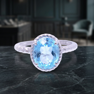 Bague classique en argent 925 sertie de topaze bleue taille ovale, bijou de fiançailles pour femme - Product Image 3