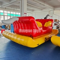 Bateau gonflable tractable en forme de chariot de cheval, 4 places, 5,5 m, rouge, jaune, blanc, personnalisable en usine, pour divertissement aquatique