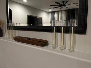 Cilindros de vidrio transparentes cónicos a prueba de viento con base para velas, portavelas medianos tipo huracán para bodas - Product Image 4