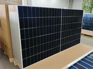 Rizen Solar 640W Monocrystalline for Solar 23.2% Efficiency Tier 1 PV Module - Product Image 1