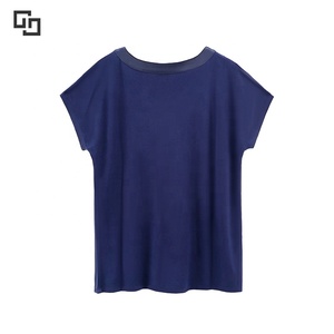 <span class=keywords><strong>T</strong></span>-shirts pour femmes de couleur unie de grande taille <span class=keywords><strong>T</strong></span>-shirts surdimensionnés à col en V avec logo personnalisé <span class=keywords><strong>T</strong></span>-<span class=keywords><strong>shirt</strong></span> en coton 100% bambou - Product Image 2
