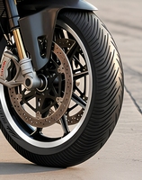 إطارات سباق صينية عالية الجر مقاس 17 بوصة 140/70R17 180/60R17 إطارات سباق الدراجات النارية شبه الملساء