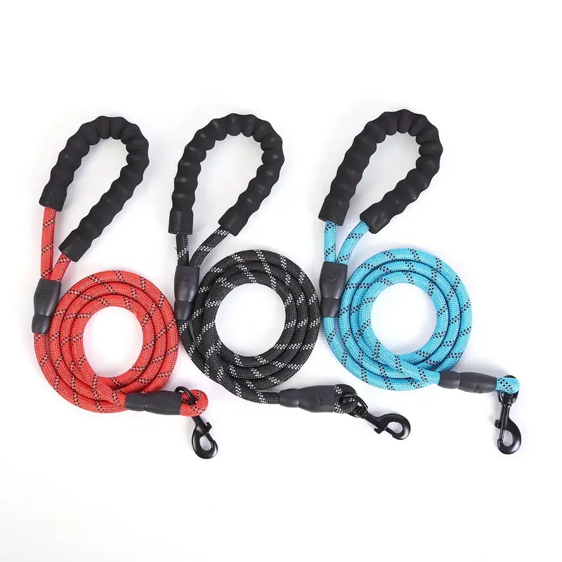 Pet traction rope out training dog rope for large and medium dogs Retractable nylon braided dog rope