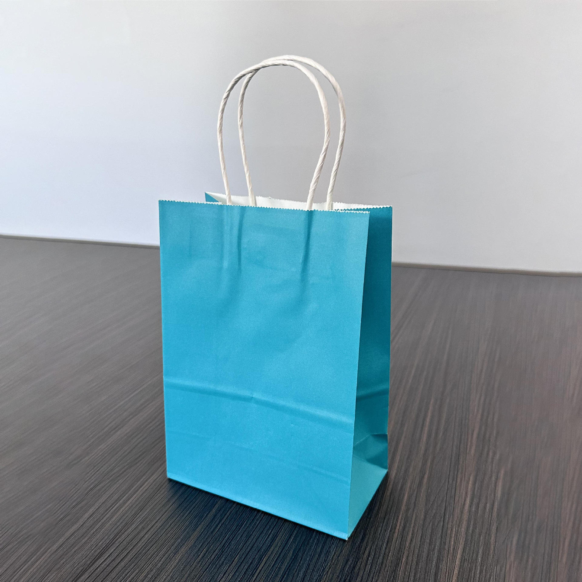 สีน้ำเงิน