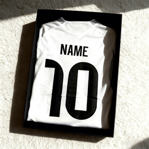 Maglia da Calcio Retrò 2025-2026 Casa/Trasferta, Estiva, per Uomo Adulto, Alta Qualità, Traspirante, Personalizzabile con Nome della Squadra - Product Image 1