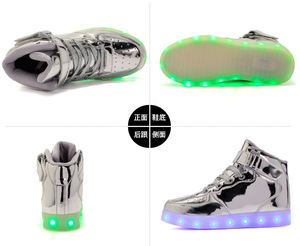 Zapatillas Luminosas con Diseño Personalizado para Niños y Niñas, Zapatos LED con Carga USB, Zapatos de Skate con Luces para Niños - Product Image 5