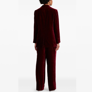 Blazer de <span class=keywords><strong>Terciopelo</strong></span> Borgoña Personalizable de Lujo para <span class=keywords><strong>Mujer</strong></span> con Botones de Estrella Dorada y Silueta Cruzada - Product Image 4