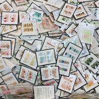 Vente en gros de faux ongles de luxe uniques à presser – Liquidation pour ongles réutilisables de haute qualité très populaires – Prix d'usine aléatoire pour les stands