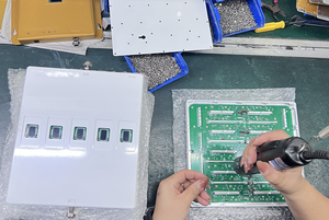 Factory's Quad Band LTE 4G/5G Mobile Booster/<strong>Signal</strong> Amplifier B12-700 850 1700 1900MHz Network Repeater <strong>Signal</strong> for America - Product Image 5