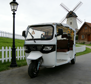 Vente flash : Tricycle à 6 places, rickshaw, tuk-tuk avec <span class=keywords><strong>ceinture</strong></span> <span class=keywords><strong>de</strong></span> <span class=keywords><strong>sécurité</strong></span> et volant, véhicule pour usage <span class=keywords><strong>de</strong></span> <span class=keywords><strong>taxi</strong></span> - Product Image 4