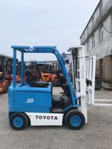 Japanese Used 2-3 Ton Diesel Counterbalance <b>Forklifts</b> with 3m Fork Height 1 Year Warranty for Model Offroad - Product Image 4