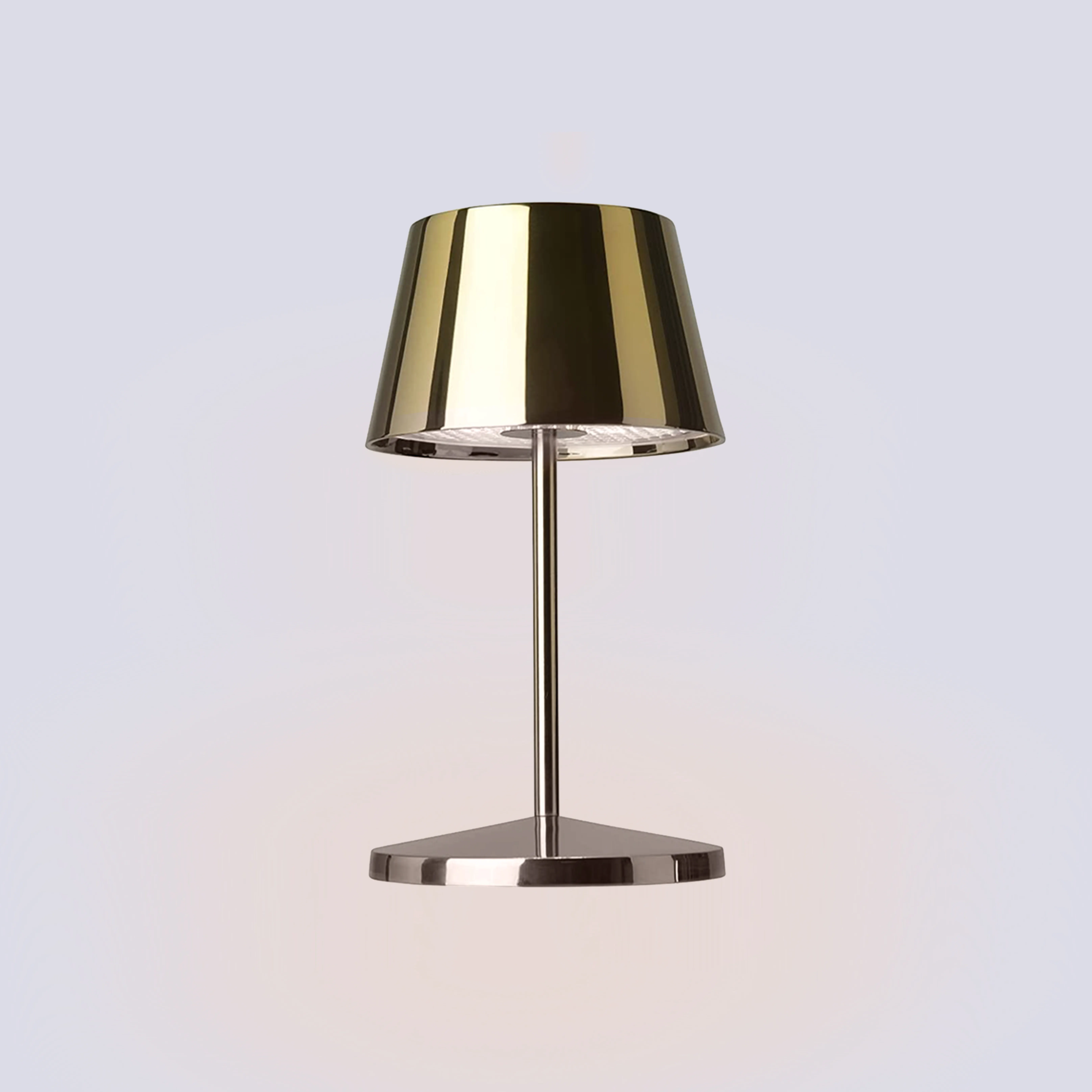 Produttore brevetto Design impermeabile da tavolo ricaricabile Cordless lampada da tavolo a LED dimmerabile