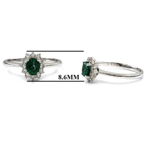 Magnífico y Delicado Regalo para el Día de la Madre, Anillo de Oro Blanco de 18k con Diamantes de Alta Calidad, Esmeralda Clásica con Engaste de Puntas, para Mujer - Product Image 2