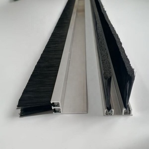 Industriële afdichtingsborstel roltrap reinigingsborstel op maat gemaakte <span class=keywords><strong>nylon</strong></span> stripborstel - Product Image 4