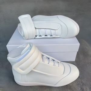 รองเท้าผ้าใบแฟชั่นแบบมินิมอลไร้รอยต่อ ความยาวปานกลาง กันน้ำ เก็บความร้อน ดีไซน์ล้ำสมัย เชือกผูกลอยแบบซ่อน บุข้อเท้าเสริมความนุ่ม สไตล์สตรีทแวร์ - Product Image 2