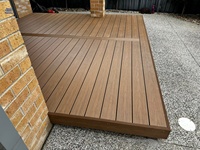 Plancher de terrasse extérieur en bois composite WPC extrudé pour jardin avec clips en acier inoxydable