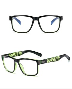 <span class=keywords><strong>Para</strong></span> hombres logotipo privado Reduce la tensión ocular <span class=keywords><strong>para</strong></span> el trabajo en la computadora Filtro de luz azul antideslumbrante Lente de corte azul <span class=keywords><strong>Gafas</strong></span> de computadora rectangulares - Product Image 2