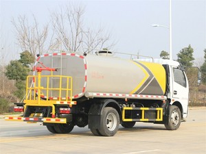 Camión Cisterna de Agua Dongfeng 4X2 de 10000L Directo de Fábrica para Limpieza de Carreteras, Control de Polvo y Jardinería Municipal - Product Image 5