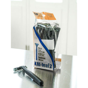 Kai มีดโกนสแตนเลสแบบใบมีดคู่10ใบมีดโกนหนวด - Product Image 1