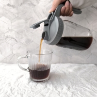 Bouilloire froide en verre 32oz 64oz pour cuisine personnalisée pichet en verre à café Morden avec couvercle en plastique