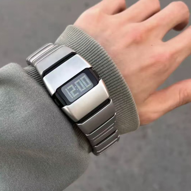 2026 Men's Sports Watch Plastic Luminous Digital Display Quartz Movement Unique-shaped Watch
